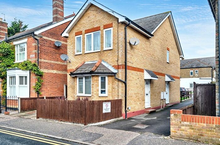 2 Bedroom Maisonette For Sale In Primrose Hill, Chelmsford, CM1