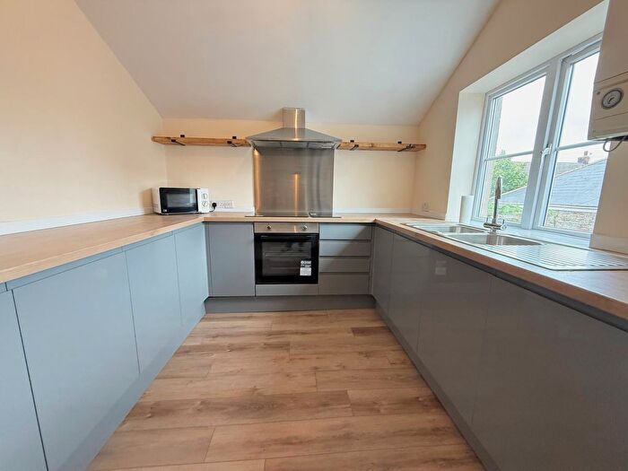 6 Bedroom Maisonette To Rent In Burrows Road, Swansea, SA1