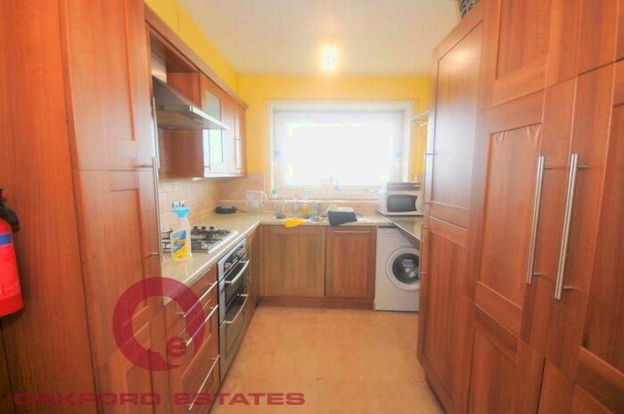 2 Bedroom Flat To Rent In Harrington Square, Euston, NW1