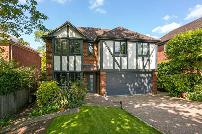 5 Bedroom Detached House For Sale In Woodlands, Gerrards Cross, SL9