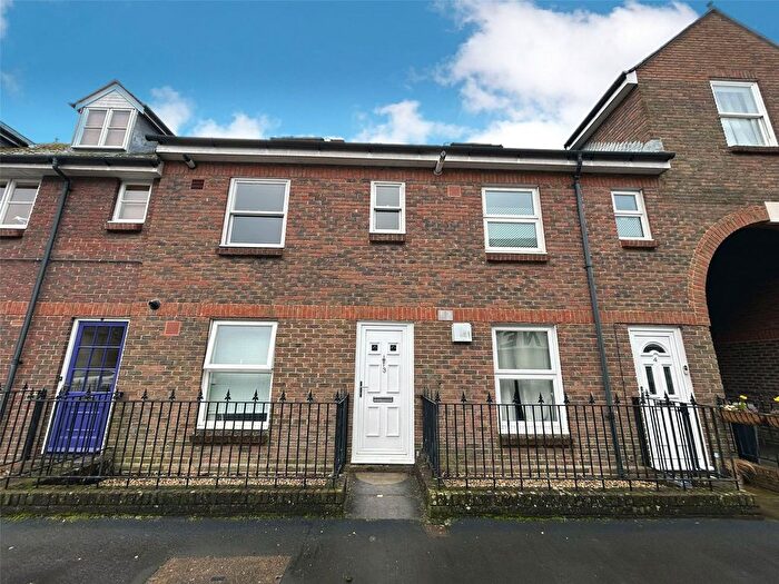2 Bedroom Flat To Rent In Foundry Court, High Street, Dorchester, DT1