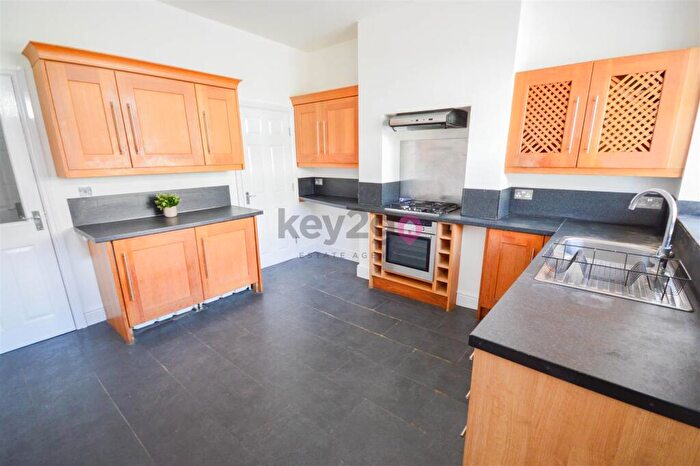 4 Bedroom Terraced House For Sale In City Road, Sheffield, S2