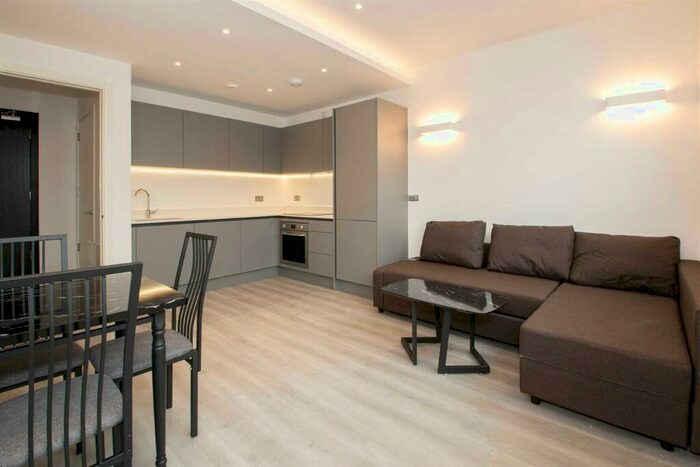 1 Bedroom Apartment To Rent In Capital Drive, Linford Wood, MK14