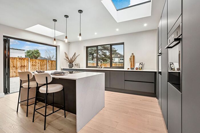 5 Bedroom Detached House For Sale In Sunnydene Avenue, Ruislip, HA4