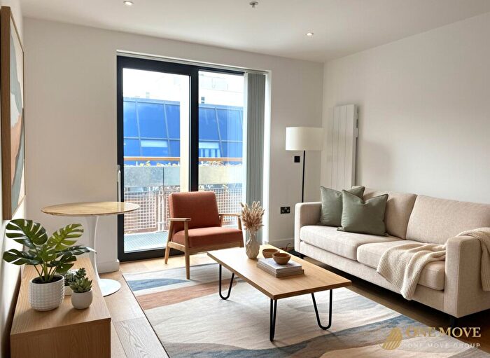 2 Bedroom Flat For Sale In Manhattan Building, Manchester, M1