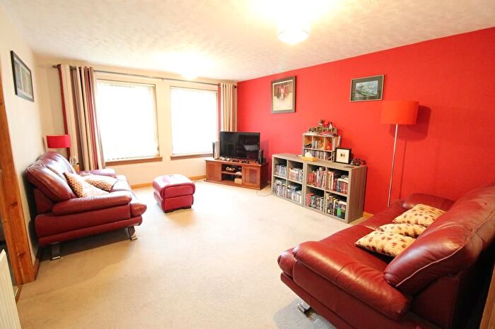 2 Bedroom Flat To Rent In Grampian Gardens, Ground Floor, Dyce, AB21