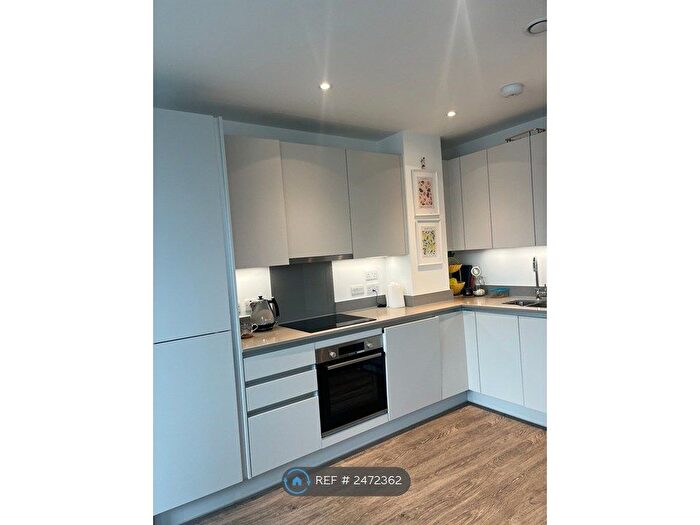 1 Bedroom Flat To Rent In Ranton House, Brentford, TW8