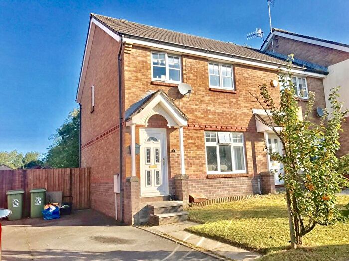 3 Bedroom Property To Rent In Ton View, Kenfig Hill, Bridgend, CF33