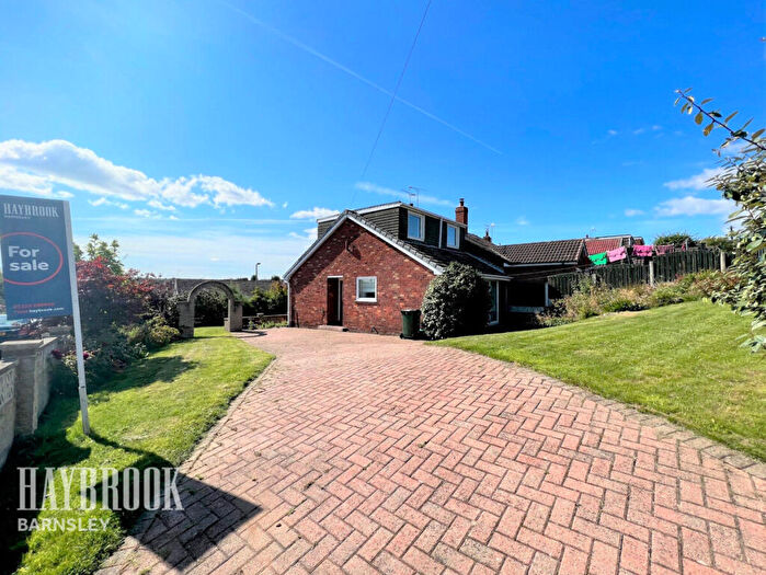 3 Bedroom Semi Detached House For Sale In Oriel Way, Monk Bretton, S71