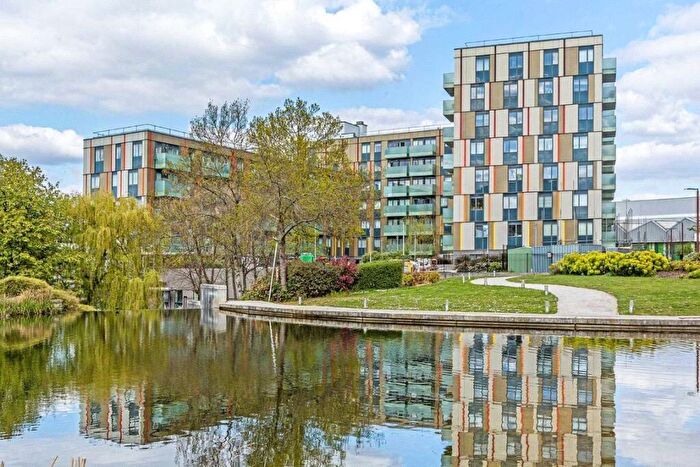 3 Bedroom Apartment To Rent In Lakeside Drive, Park Royal, London, NW10