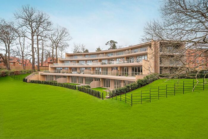 3 Bedroom Flat For Sale In Maderia Walk, Sunningdale, SL5