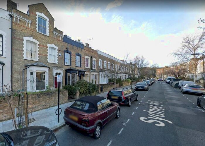 2 Bedroom Property To Rent In Sydner Road, London, N16