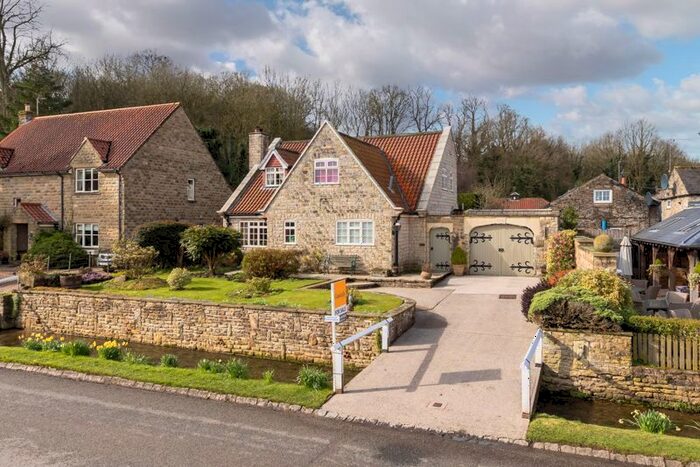 4 Bedroom Detached House For Sale In Main Street, Gilling East, York, YO62