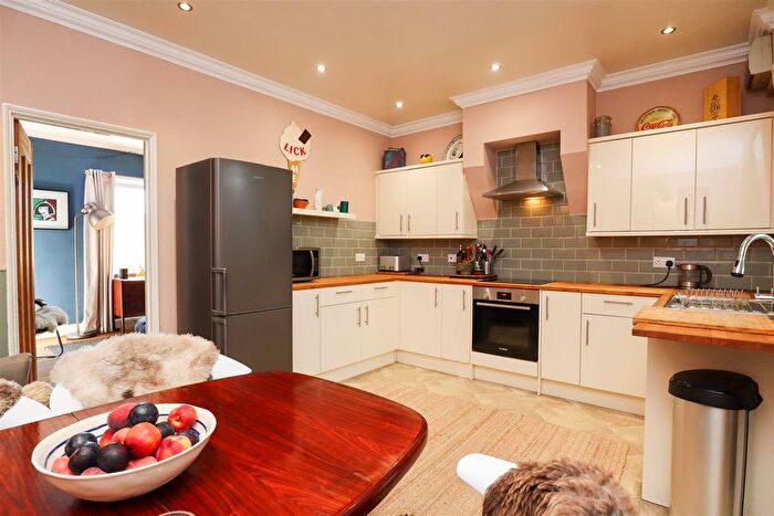 2 Bedroom Cottage For Sale In Railway Cottages, St. Leonards-On-Sea, TN38