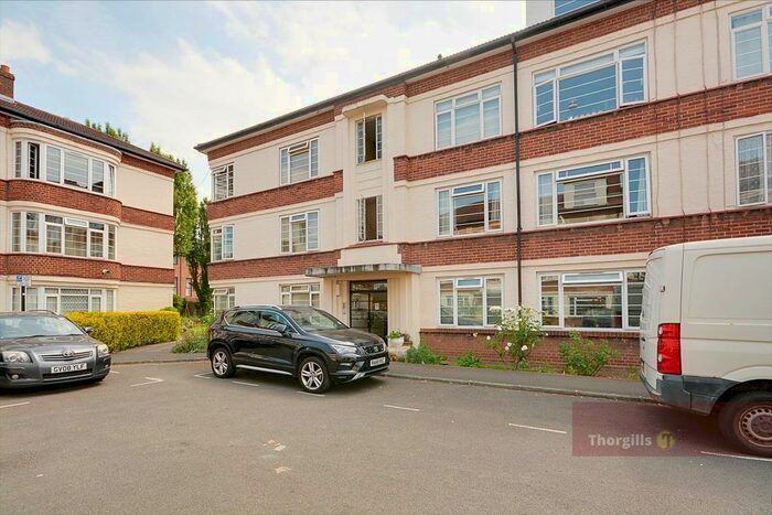 3 Bedroom Flat To Rent In Manor Vale, Boston Manor Road, Brentford, TW8