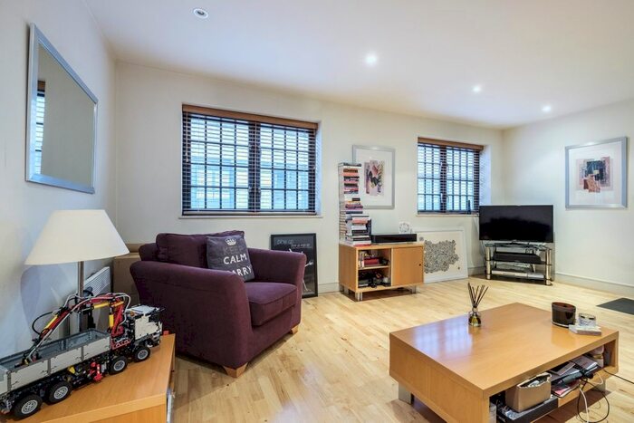 1 Bedroom Flat To Rent In Cayenne Court, London, SE1