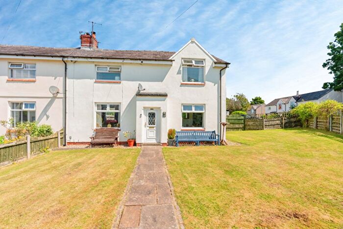3 Bedroom Semi-Detached House For Sale In Calder Avenue, Billington, Clitheroe, Lancashire, BB7