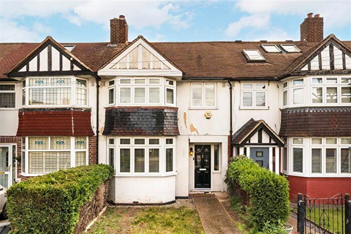 3 Bedroom Property For Sale In Westdean Avenue, Lee, SE12
