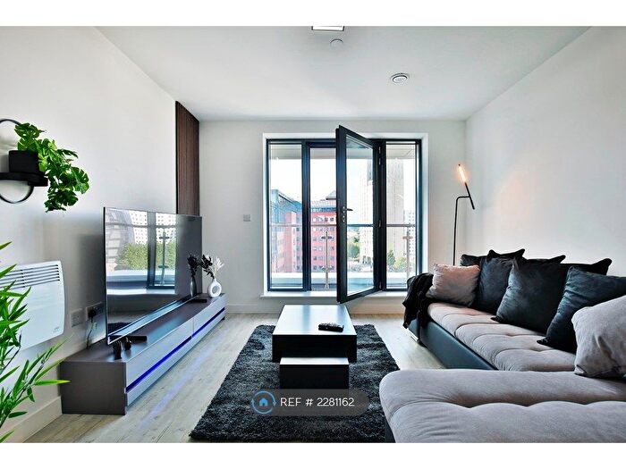 2 Bedroom Flat To Rent In Northill Apartments, Salford, M50