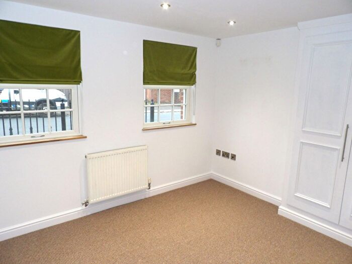 1 Bedroom Flat To Rent In Welbeck Road, Doncaster, DN4
