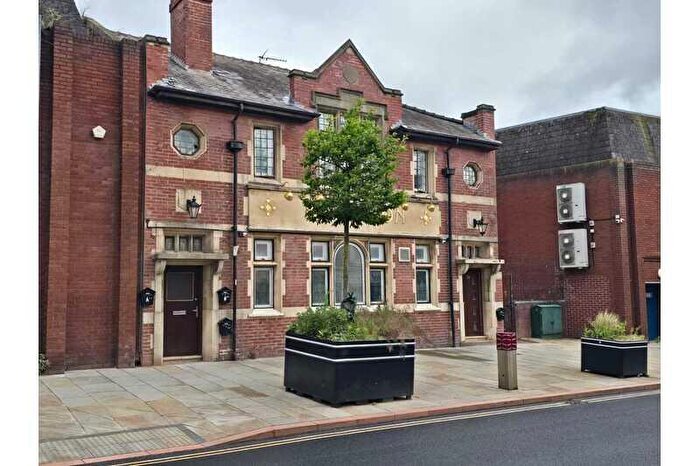 1 Bedroom Flat To Rent In High Street, Brierley Hill, Dudley, DY5