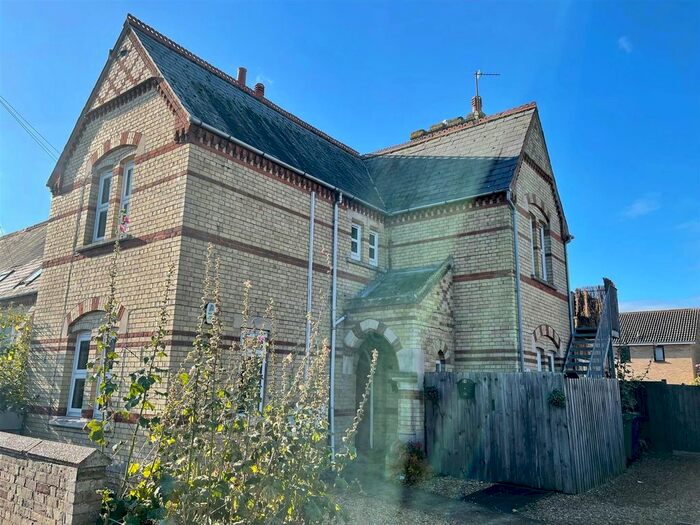 2 Bedroom Flat To Rent In Princes Walk, March PE15