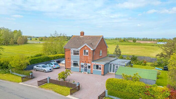 4 Bedroom Detached House For Sale In Chapel Lane, Addlethorpe, PE24