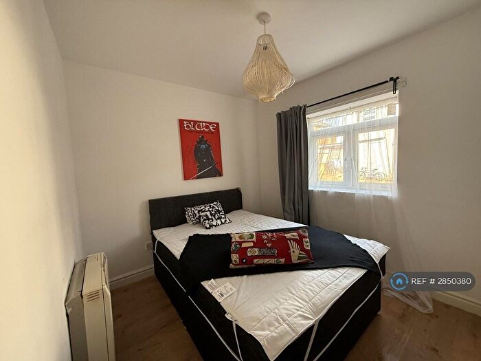 1 Bedroom Flat To Rent In Dartford Road, Leicester, LE2