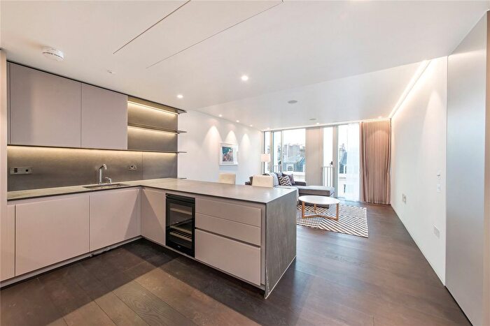 2 Bedroom Flat To Rent In Nova, Buckingham Palace Road, Westminster, London, SW1W