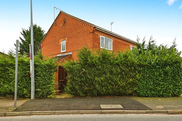 2 Bedroom Semi-Detached House To Rent In Seathwaite Road, King's Lynn, PE30
