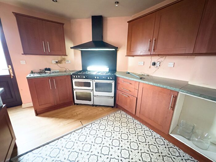 5 Bedroom Semi-detached House For Sale In Tansley Road, Crumpsall, Manchester, M8