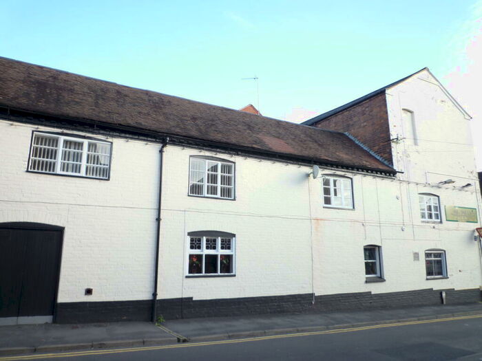 Studio To Rent In West Street, Warwick, CV34