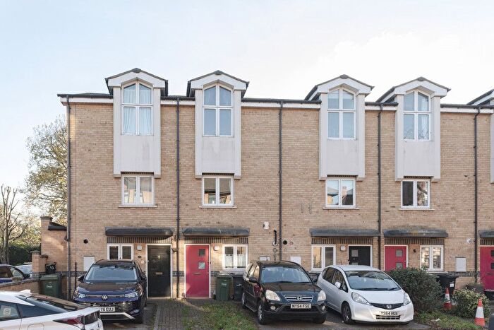 4 Bedroom Terraced House For Sale In Hillyard Street, Stockwell, SW9