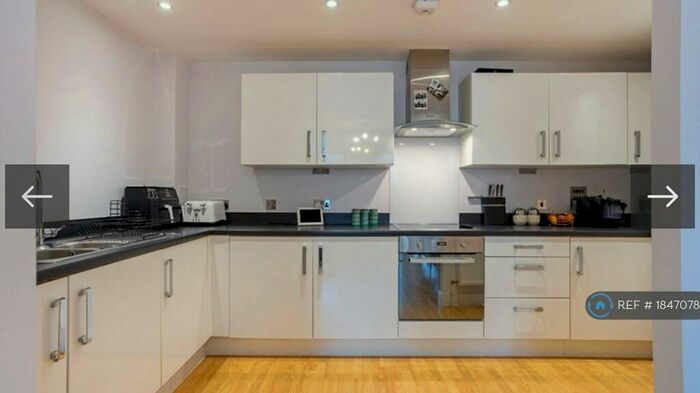 2 Bedroom Flat To Rent In Pankhurst Avenue, Brighton, BN2