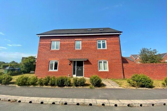 4 Bedroom Detached House To Rent In West Timperley, Altrincham, WA14