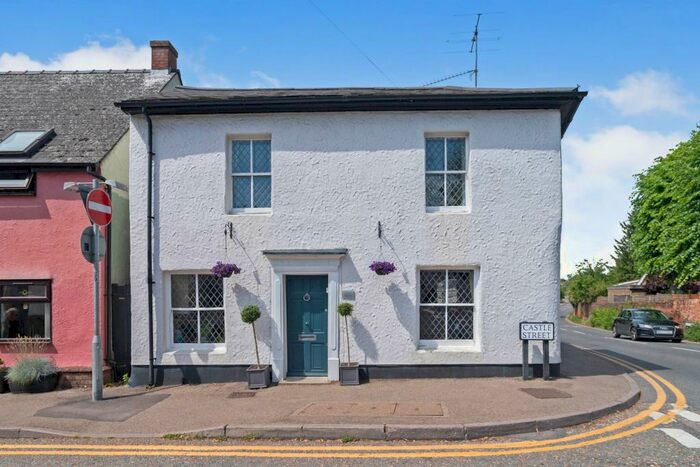 3 Bedroom House To Rent In Castle Street, Saffron Walden, CB10