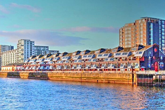 2 Bedroom Flat To Rent In Lancefield Quay, Finnieston, G3