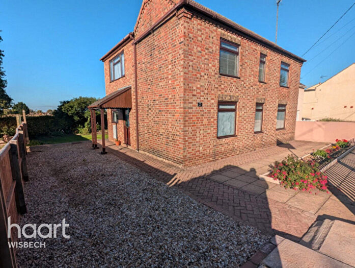 3 Bedroom Detached House For Sale In Well End, Friday Bridge, PE14