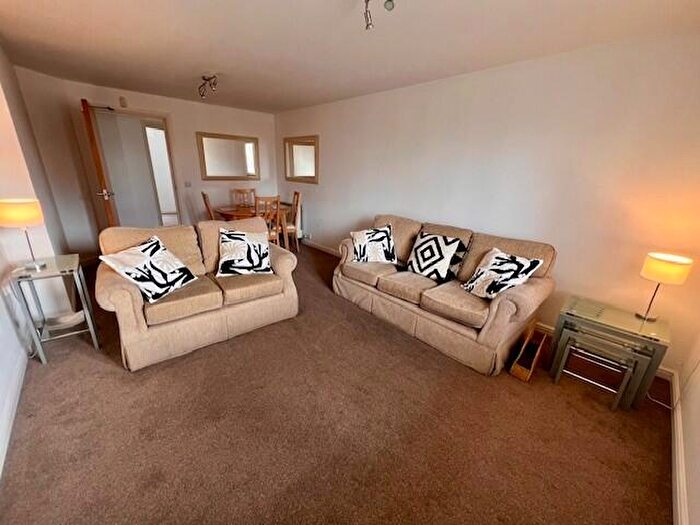 2 Bedroom Flat To Rent In Messina House, Vellacott Close, Cardiff, CF10