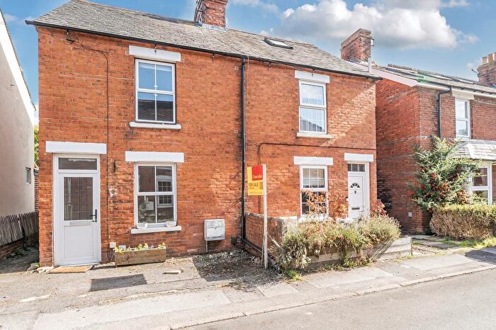 2 Bedroom Semi-Detached House For Sale In Newbury, Berkshire, RG14