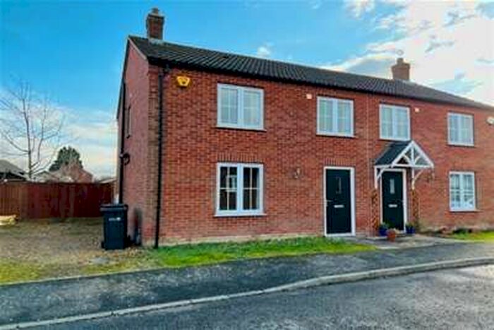 3 Bedroom Semi-Detached House To Rent In Turrell Close, Wiggenhall St. Germans., PE34