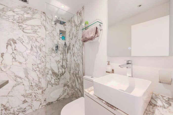 2 Bedroom Flat For Sale In Palace Court, Notting Hill, London, W2