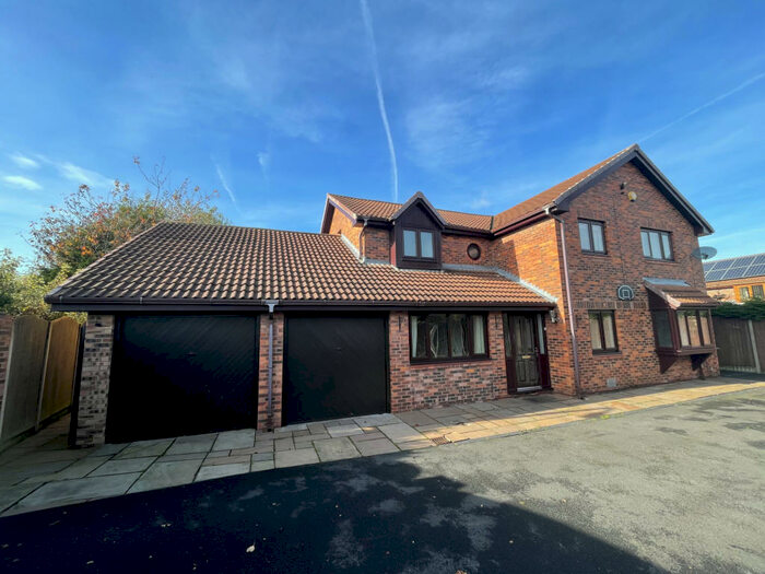 5 Bedroom Detached House To Rent In Fernyhalgh Place, Fulwood, Preston, PR2