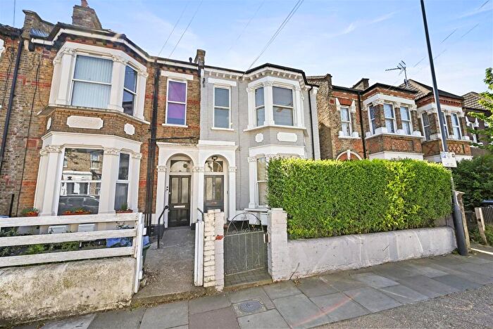 6 Bedroom End Of Terrace House For Sale In Tubbs Road, Willesden Junction, NW10