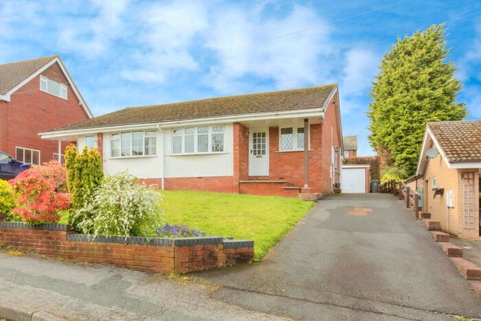 3 Bedroom Bungalow For Sale In Leigh Road, Congleton, Cheshire, CW12