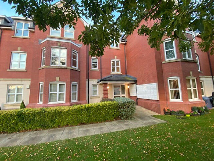 2 Bedroom Apartment To Rent In Woodlands View, Lytham St. Annes, Lancashire, FY8