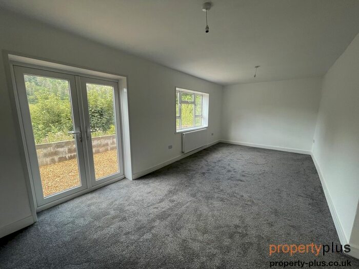 3 Bedroom End Of Terrace House To Rent In Treorchy Treherbert -, Treherbert, CF42