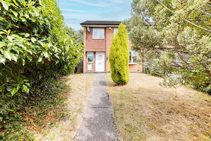 3 Bedroom Terraced House To Rent In Hanworth Gardens, Arnold, Nottingham, NG5