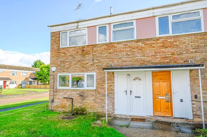 1 Bedroom Flat To Rent In Mellor Close, Walton-On-Thames, KT12