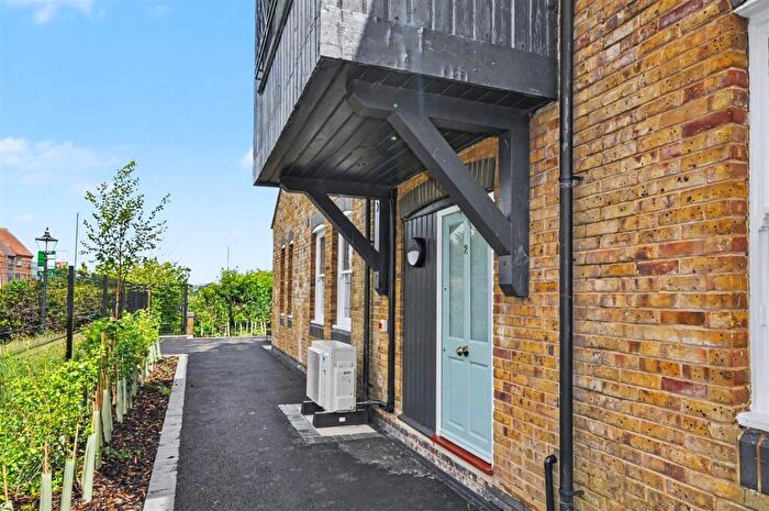 Studio To Rent In Waterside, Queensway, Leamington Spa, CV31